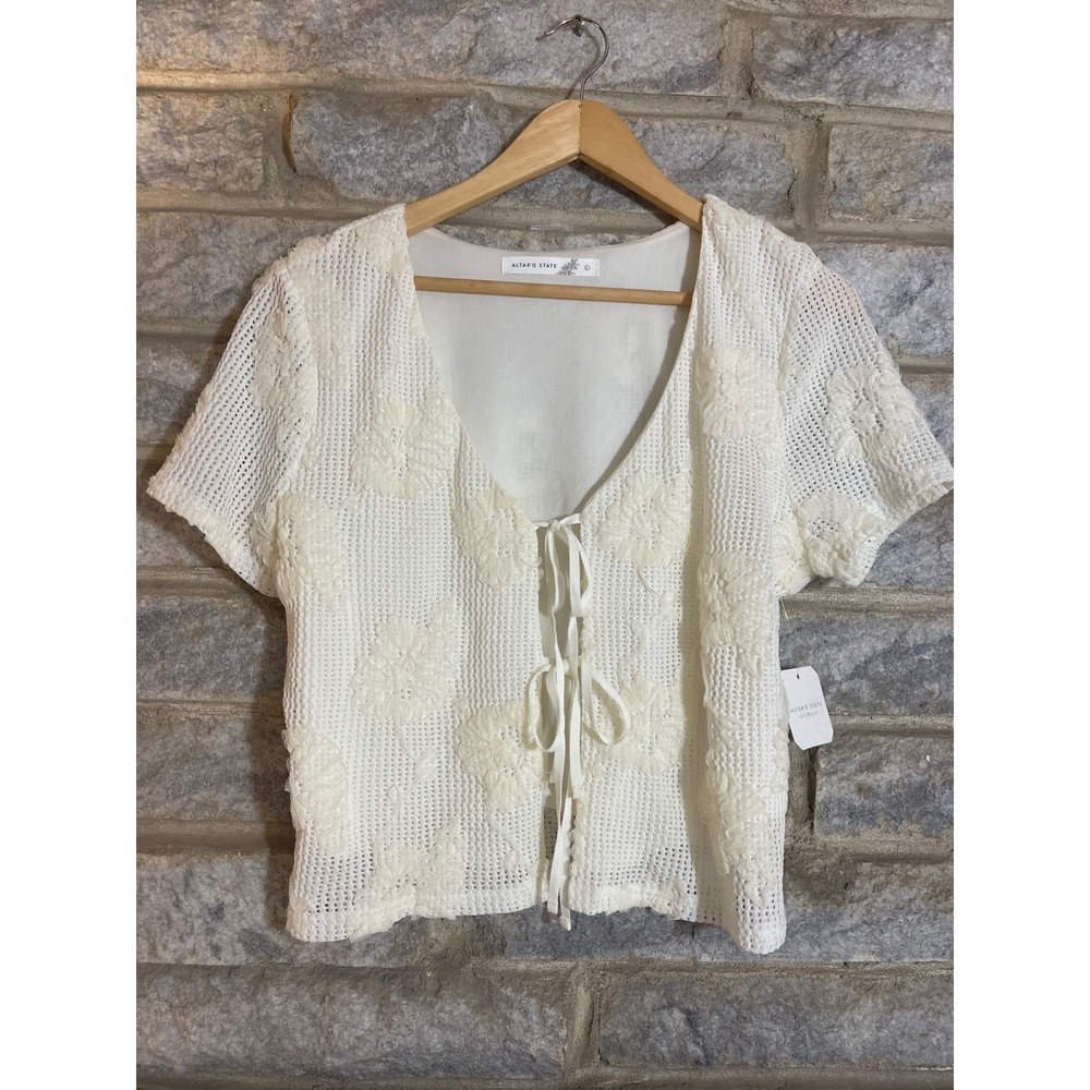 Altar'd State Cream Floral Tie Front Mesh Top Short Sleeve V-Neck Large LT23995